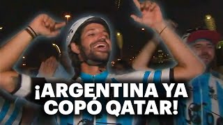 BANDERAZO ARGENTINO EN QATAR ???? LLEGARON EN BICICLETA AL MUNDIAL, FIESTA, LOCURAS Y MUCHO MÁS ⚽