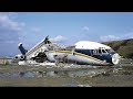 Best plane of year  aircraft crashes and close calls  dangerous plane landings  emergency landing