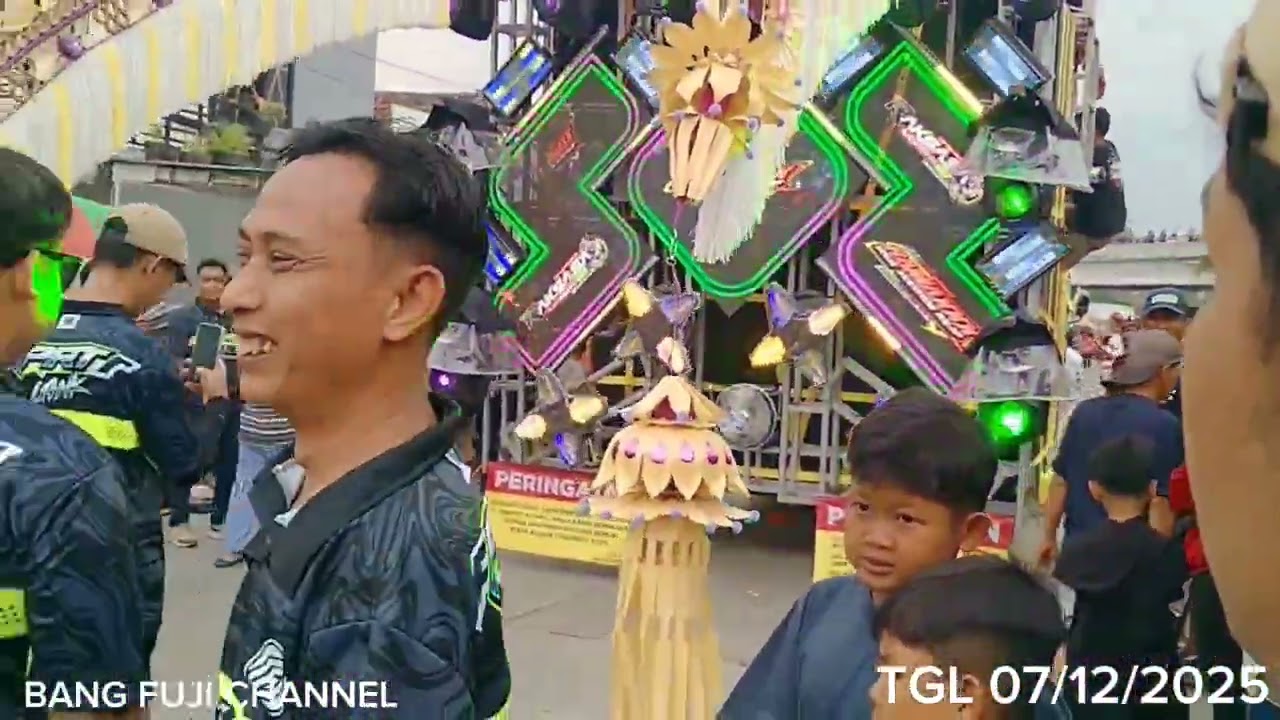 karnafal sedekah desa rejoagung ploso jombang.