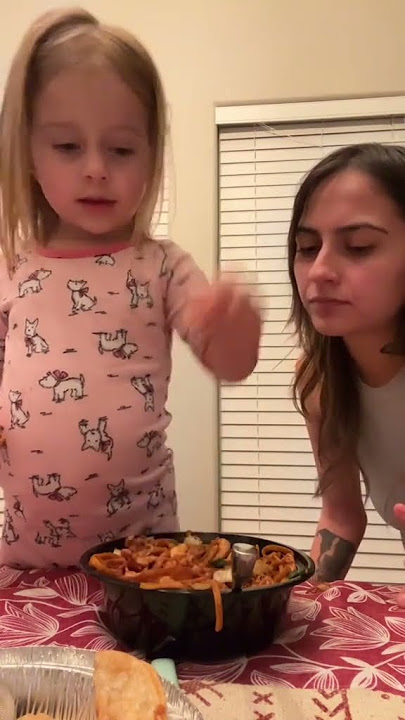 Little Girl Poops Her Pants While Eating Noodles With Mom - 1402902