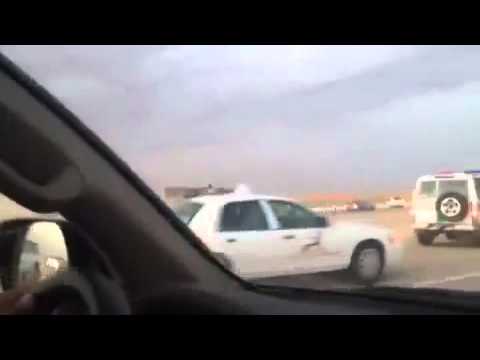 saudi-superhero-chasing-truck-and-stopping-it-for-police