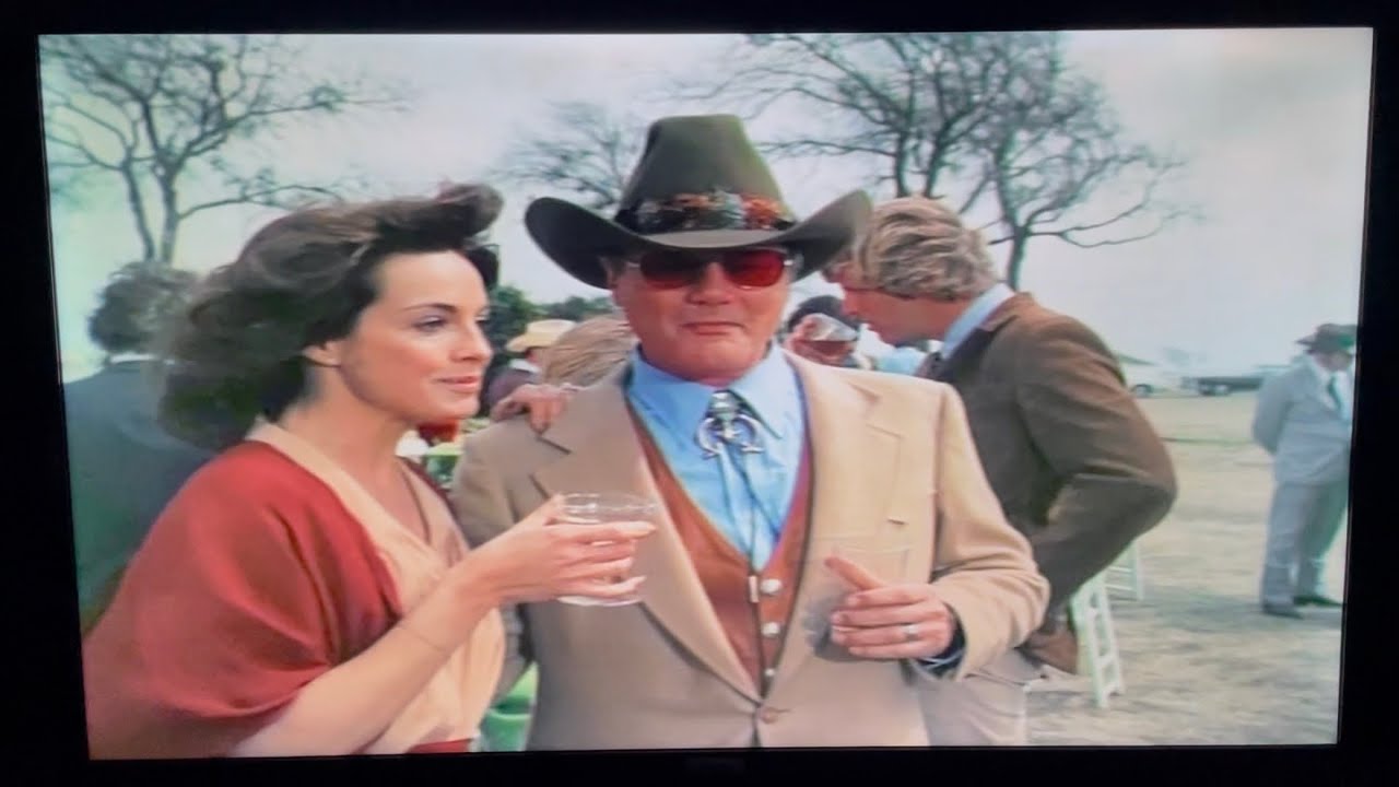 Dallas: Miss Ellie & Digger/Sue Ellen & J.R.