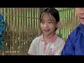 Ngoc Han received a laptop from the sponsor - Uncle Dong organized a birthday party for Han.