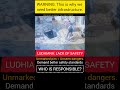 Father and 2 Children Fall into Open Sewage Pit in Ludhiana#RoadAccident#PunjabNews#CivicNegligence