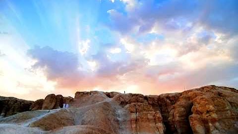 {أَلَمْ تَرَ إِلَى الَّذِينَ خَرَجُوا مِنْ دِيَارِهِمْ..} تلاوة هادئة ورائعة للشيخ ثامر الزير