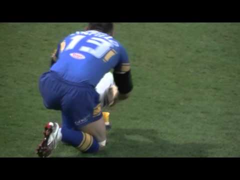 Rob Burrow Scores A Great Try For Leeds Rhinos vs ...