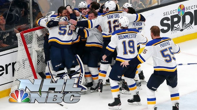 This dude discovering the joy of hockey at the end of Blackhawks-Blues Game  7 is everything – NBC Sports Chicago