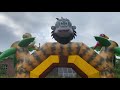 Aufbau einer Hüpfburg Dschungel für einen Kindergeburtstag