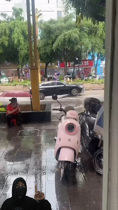 Today's Incident While Sitting In Front Of The Shop, Try To Pay Attention