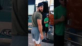 Wait, how did he do that...? #rileygreen#countrymusic#trickshot #countrymusic