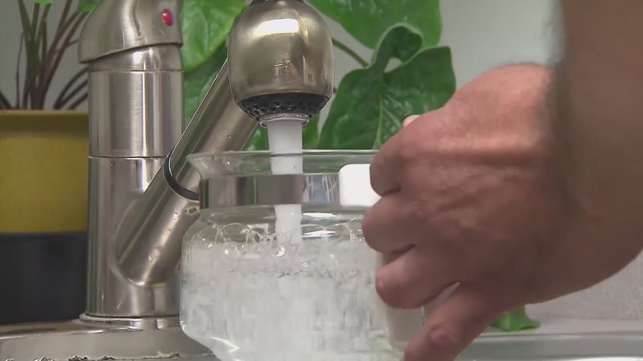 City of Chicago plans to start replacing lead water pipes YouTube