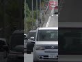 白バイ違反車を鬼加速で緊急追尾→坂の向こうでキュキュキュ→ABS作動?🚨 本編をどうぞ
