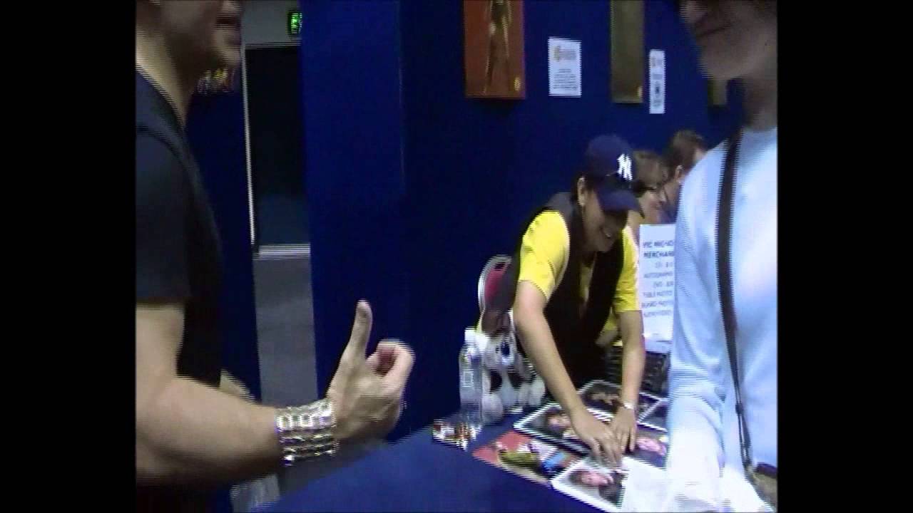 Meeting Vic Mignogna at Australia Gold Coast Supanova 2013