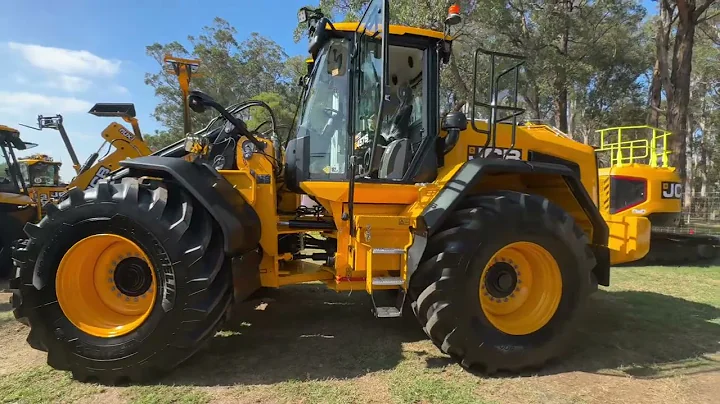 Sneak peek - JCB 457S loader