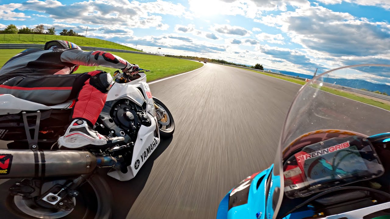 早い者勝ち！ ZX-10R vs 3x Yamaha R1 | FULL RACE POV - YouTube