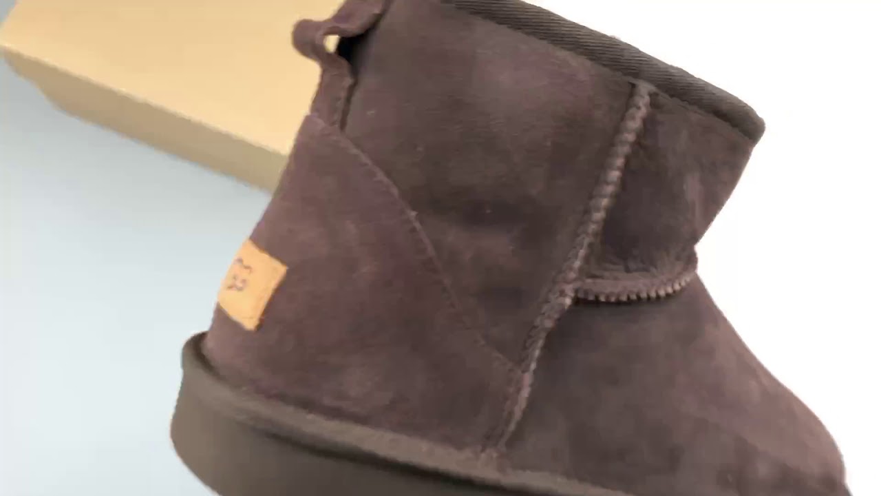 UGG Classic Mini II Bottes