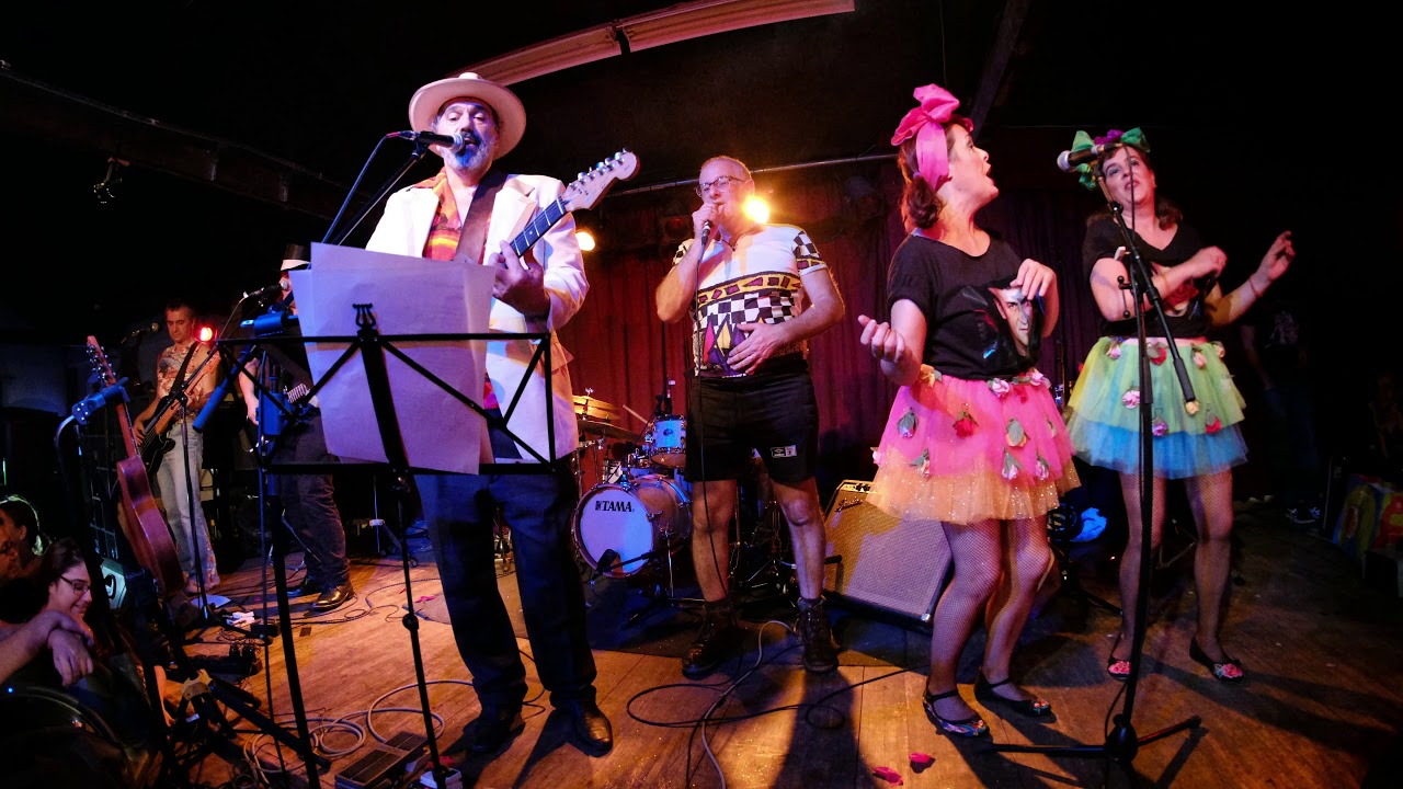 Ena pá 2000 - O pepino era eu @ Titanic Sur Mer 21/10/2017