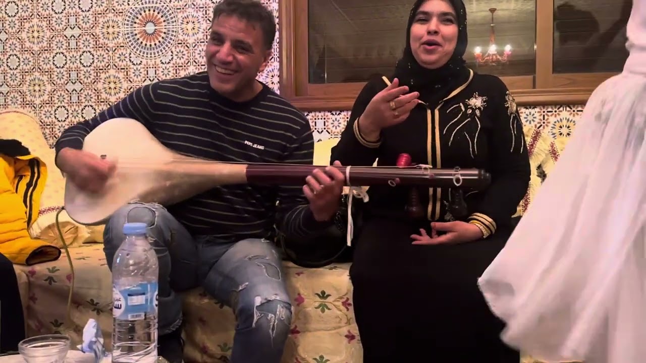 عبدالرحمان الكادي و مولاتي أطلس في رائعة 