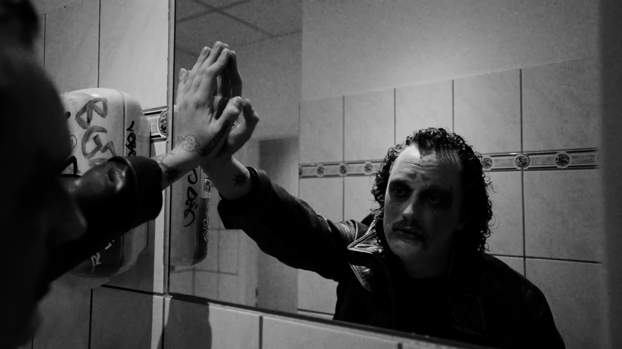 CHAPO102 - TOTE TAUBEN [INSTRUMENTAL]