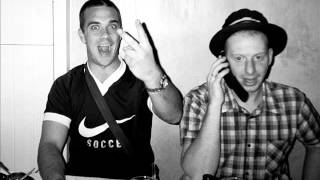 Watch Robbie Williams Bongo Bong And Je Ne Taime Plus video