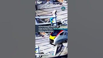 Shocking footage shows pedestrians running across a level crossing #itvnews #train #essex