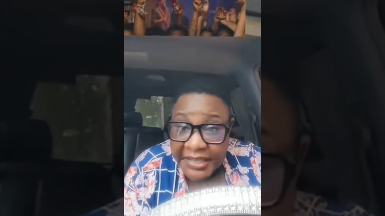 FULL FIGURE ATABUKIDDE TAATA WA CHICKEN CHICKEN 