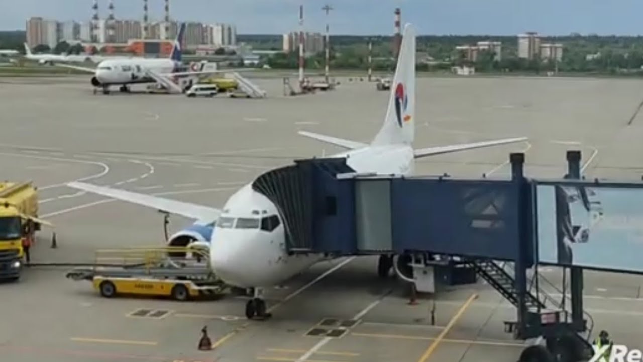 Перелëт ShirakAvia Boeing 737-500 Москва Внуково-Ереван.