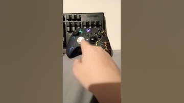 pressing the right d pad button