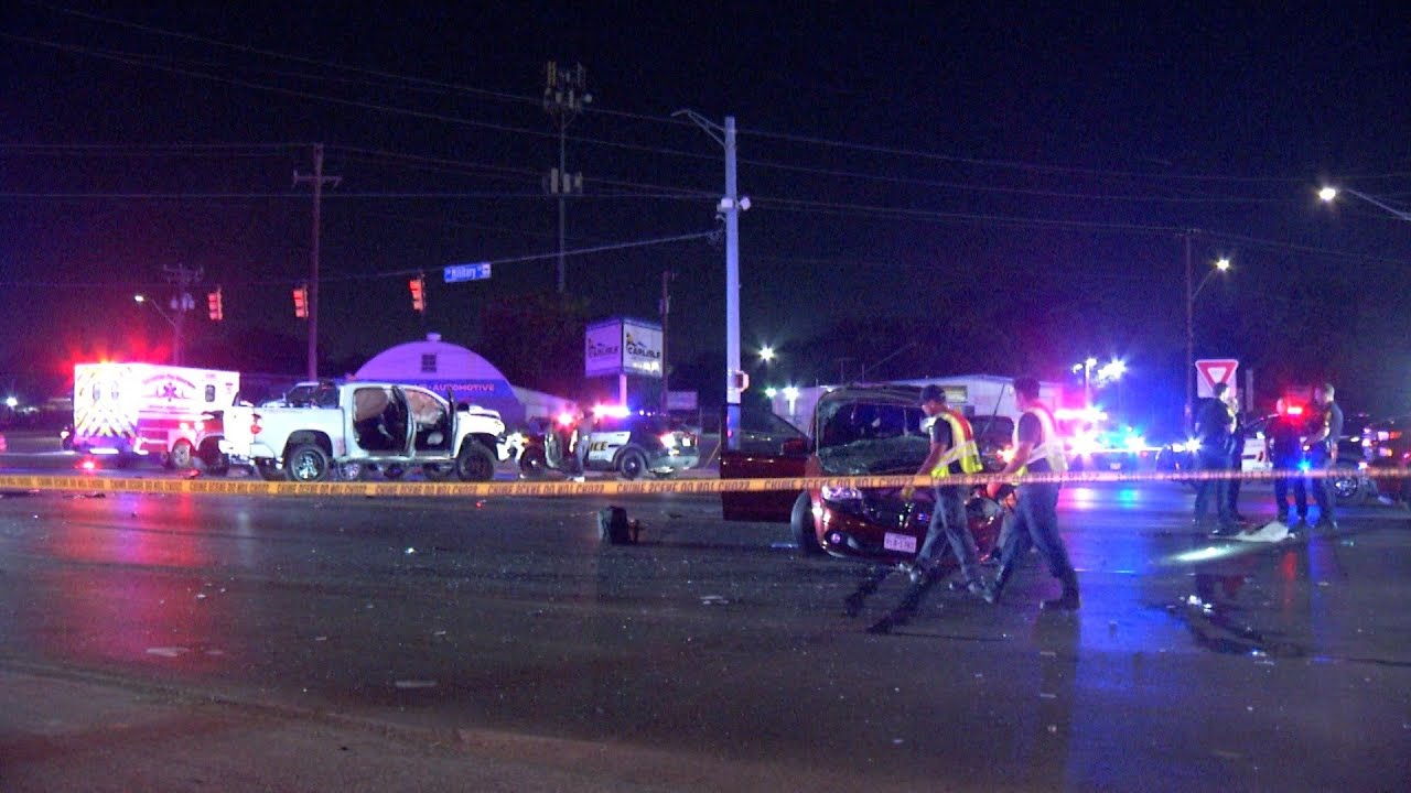 3 people, including a child, injured in a 3-car crash on Southwest Side ...