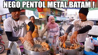 PEDAGANG INI JUAL PENTOL METAL 5 RIBU, TERNYATA GA BERHENTI GOYANG SAMPE HABIS !