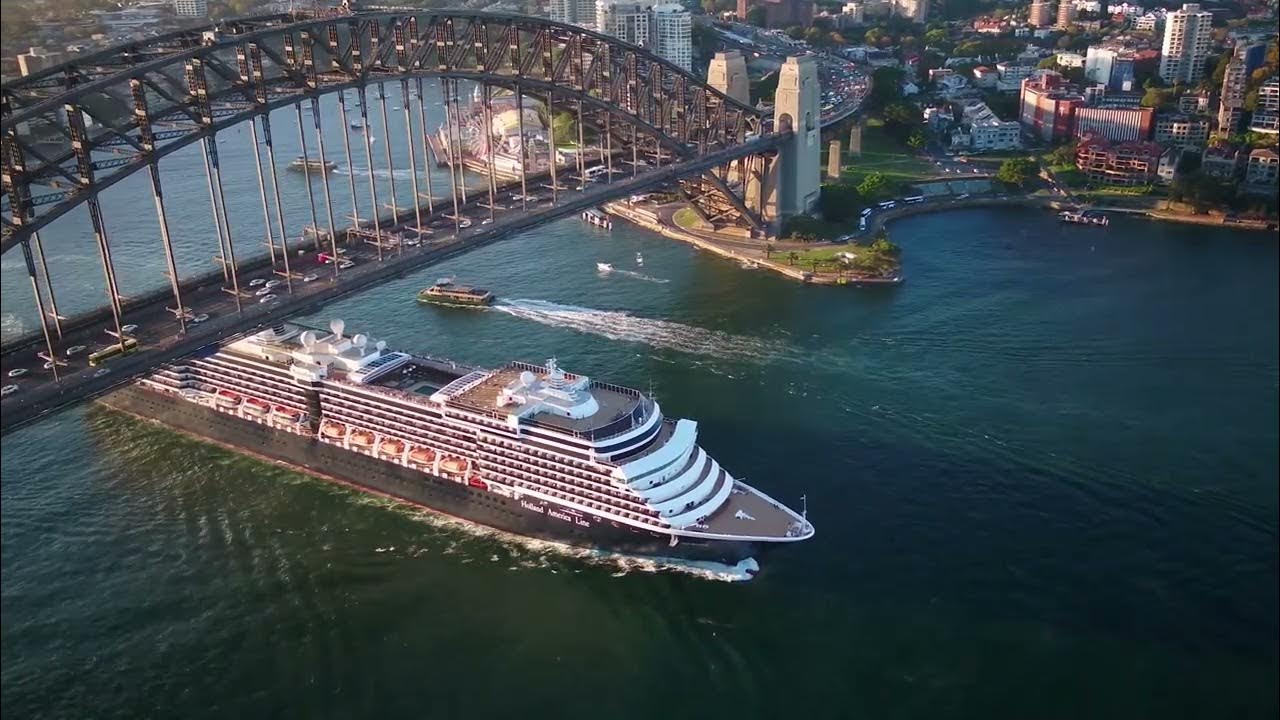 Ship's Loud Fog Horn while Crossing Sydney Harbour Bridge YouTube