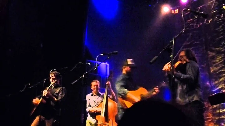 Infamous Stringdusters w Robert Greer "Sunny Side
