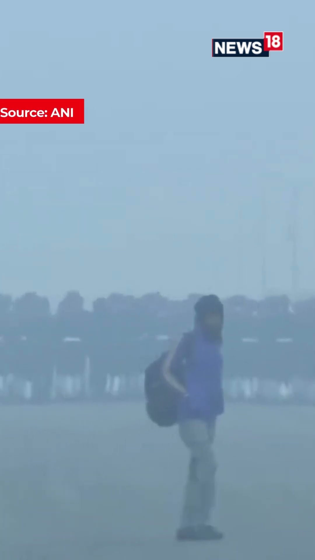 Layer Of Fog Engulfs The National Capital As AQI Dips To ‘Severe’ At 421 | Delhi Pollution | N18S
