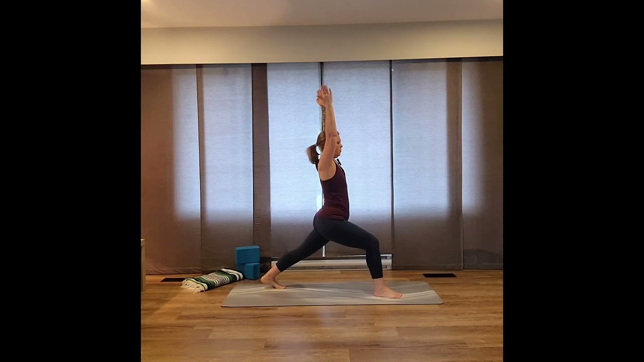 10 Minute Energizing Flow. Suitable for all levels, nonprops needed