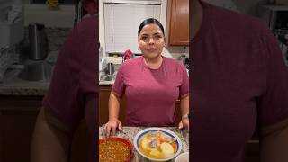 La cocinera de Jalisco se aventó con este riquísimo caldo de pollo y que no falte la salsa mágica.