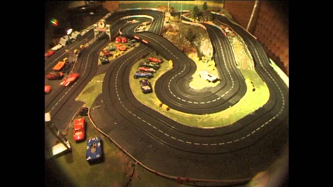 Carrera Universal 132 YouTube