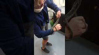Flaking a line with twists