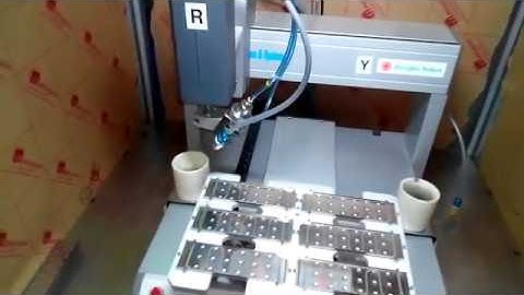 Glue Dispensing machine with 3 Axis Robot