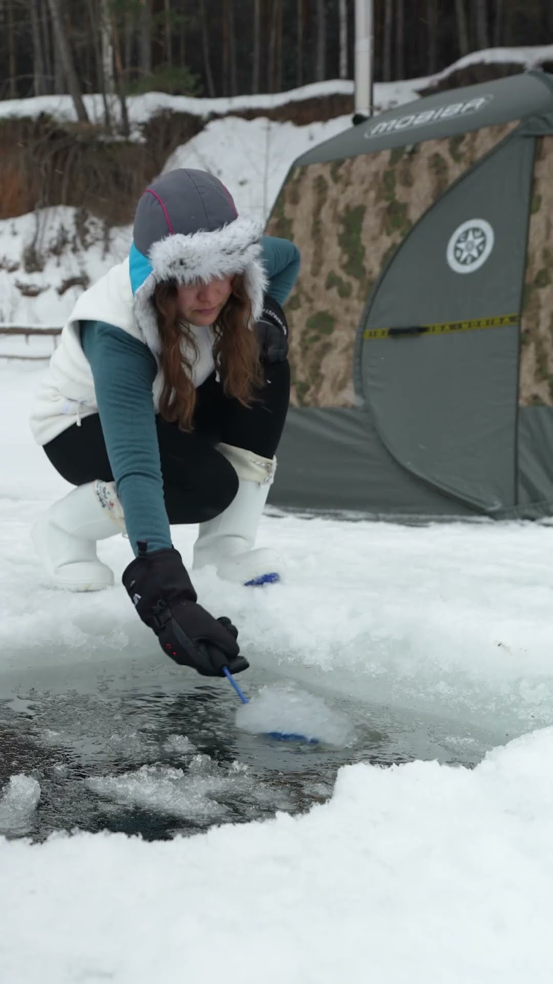 This Is the Coolest Winter Camping ?? #camping #survival #bushcraft #outdoors #lifehack