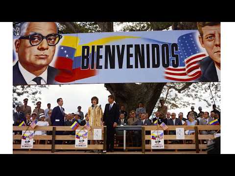 Video: Celebre El Centenario De JFK Vistiendo Su Colonia Favorita