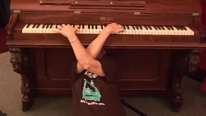 Linda Harmon performs 'The Entertainer' from under...