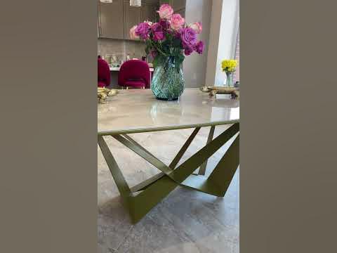 Стол с золотыми ногами в Интерьере - YouTube