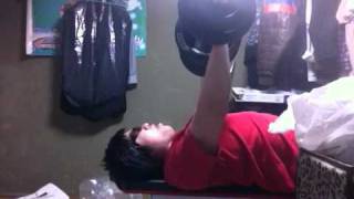 片手20キロあわせて40キロでダンベルベンチ何回できるかやってみた