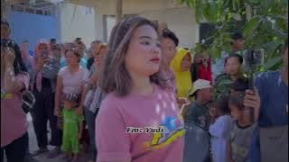 Sasak asik bareng Rohana di gawe blek jrowaru
