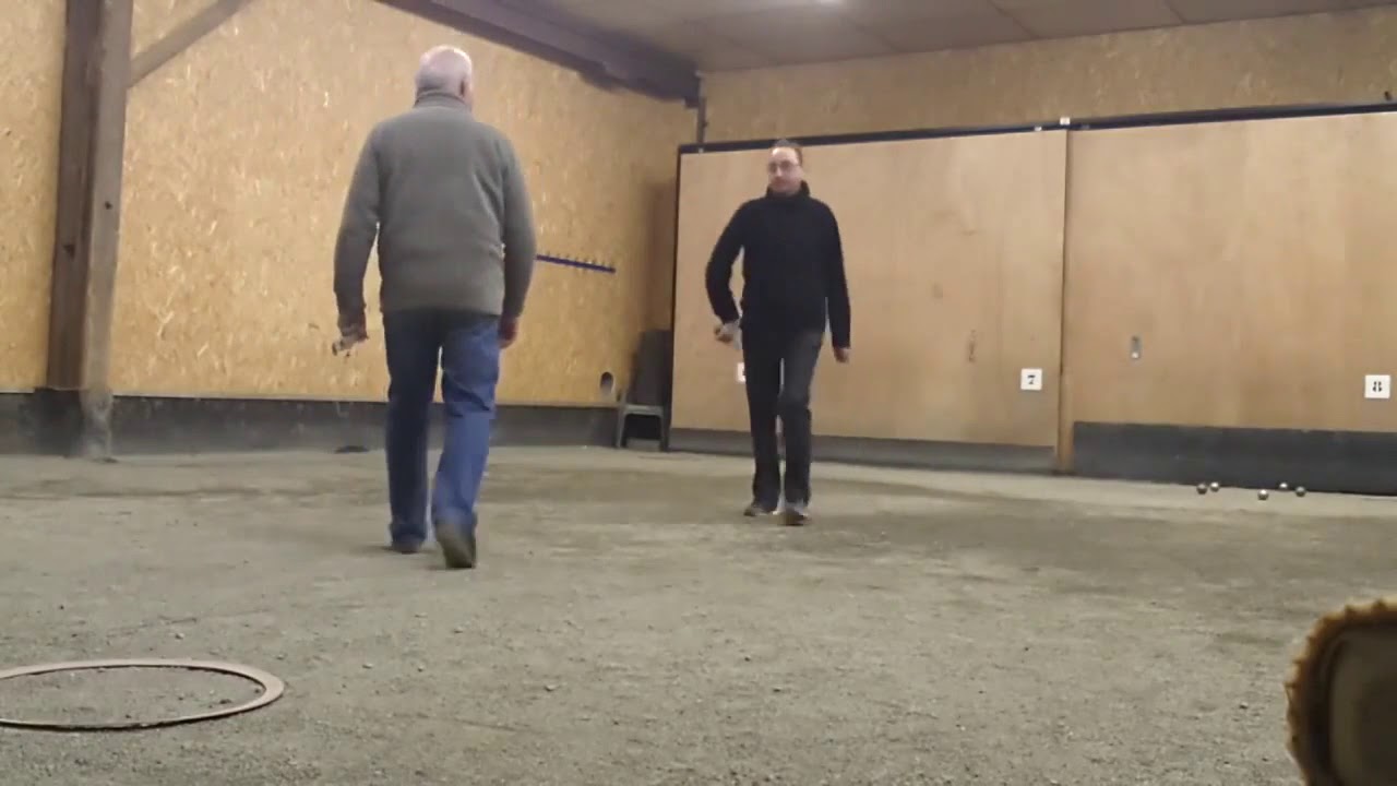 Miniature de la vidéo : Petanque Tete a tete contre Monsieur Lili 2