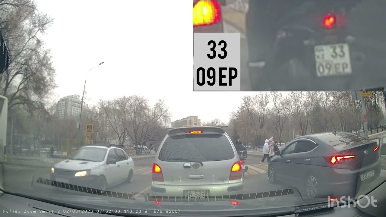 02.03.2026 Алматы Бухар Жырау Весновка мопед не уступил дорогу пешеходам 33EP09