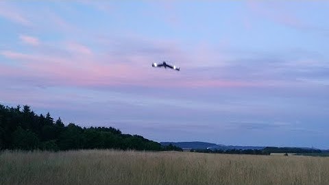 Low flyover with Newflidl (advanced Lidl-Glider conversion)