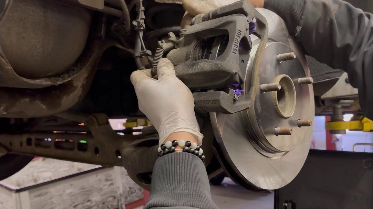 How To Replace Rear Brakes Chrysler/2010 Chrysler Town & Country Rear