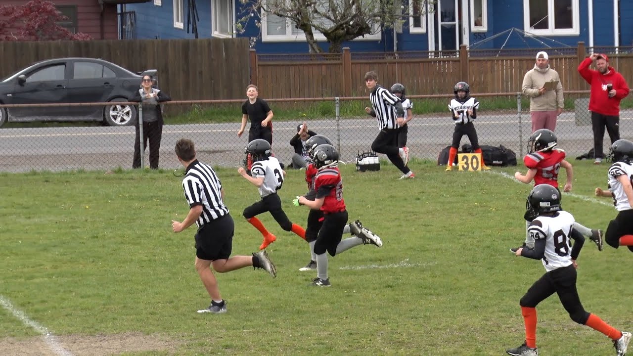Atom Saanich Wolverines and Southside Dawgs go down to the wire in an entertaining affair.