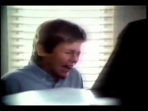 River Phoenix's Emotional Performance In "Surviving: A Family In Crisis ...